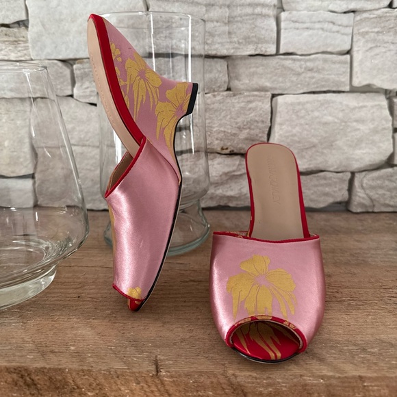 Cynthia Rowley Shoes - Cynthia Rowley Metallic Gold Foil Satin Wedge Sz: 7